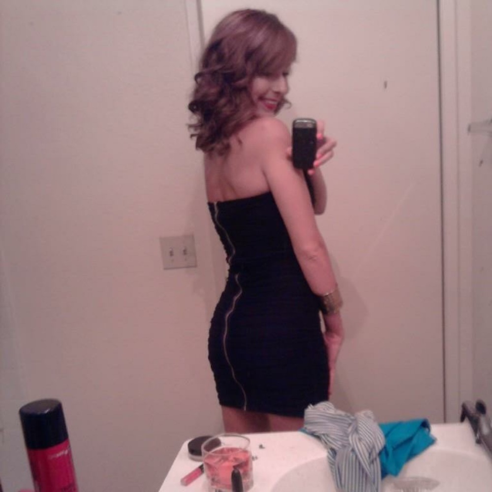 2b bebe black dress